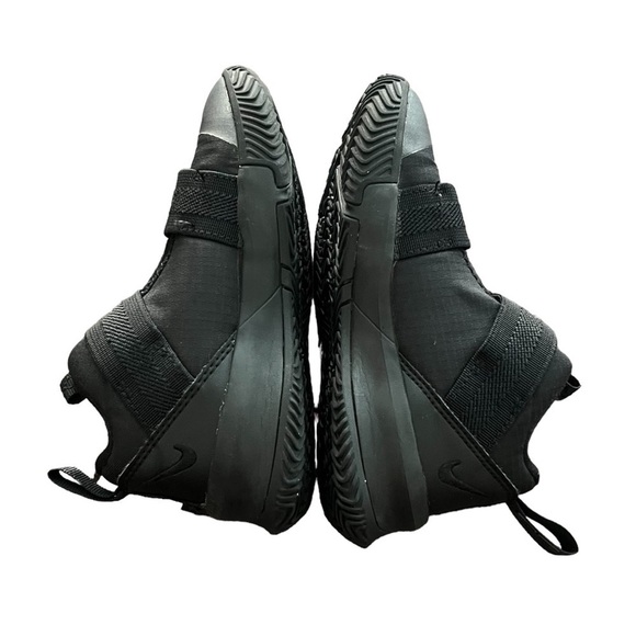 Nike Black LeBron Witness 7 Sneakers Size 11 C Toddler - Picture 5 of 8